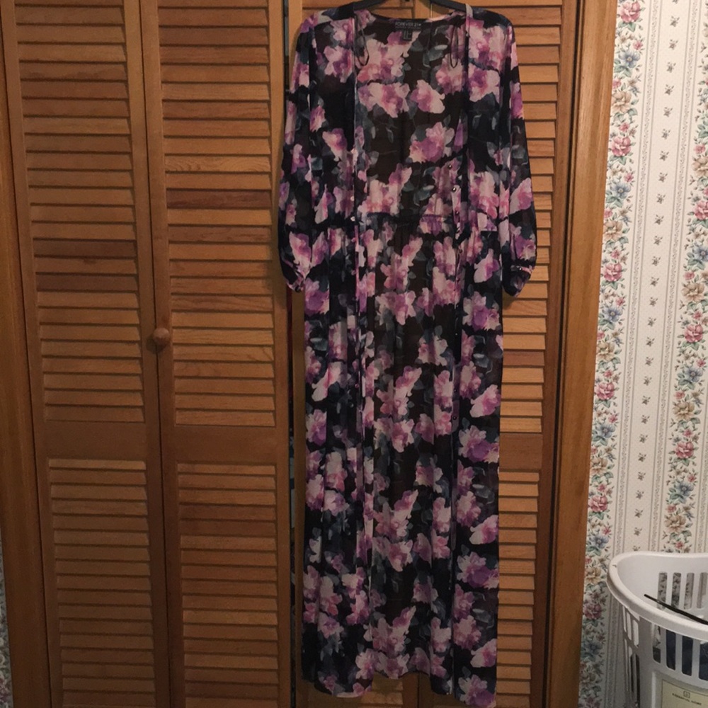 Forever 21 + mid sleeve long floral kimono